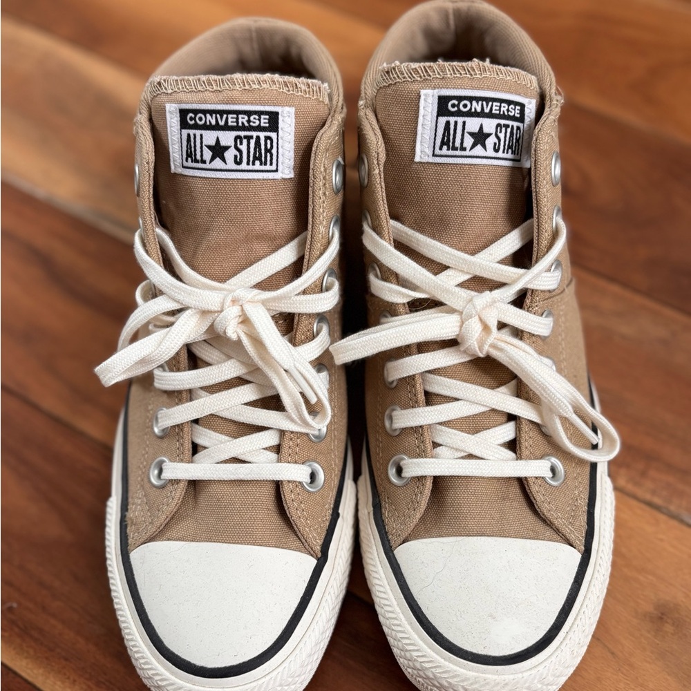 Converse Women's Chuck Taylor Madison Sneakers